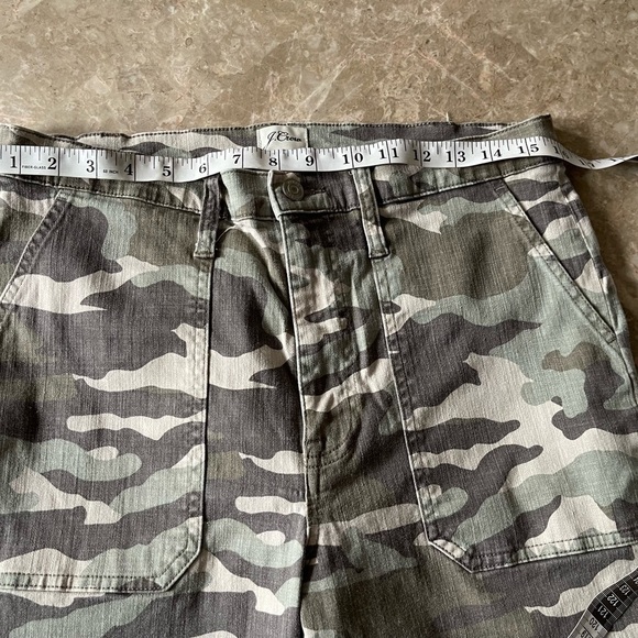 J Crew Straight-leg crop pant in camo soft sateen size 30 - Picture 8 of 13